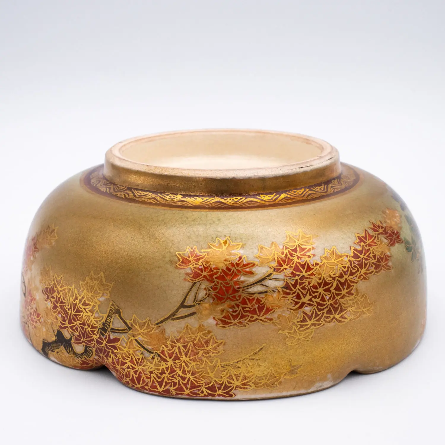 Antique Japanese Satsuma Pottery Bowl Marked 神山. Early 20th century