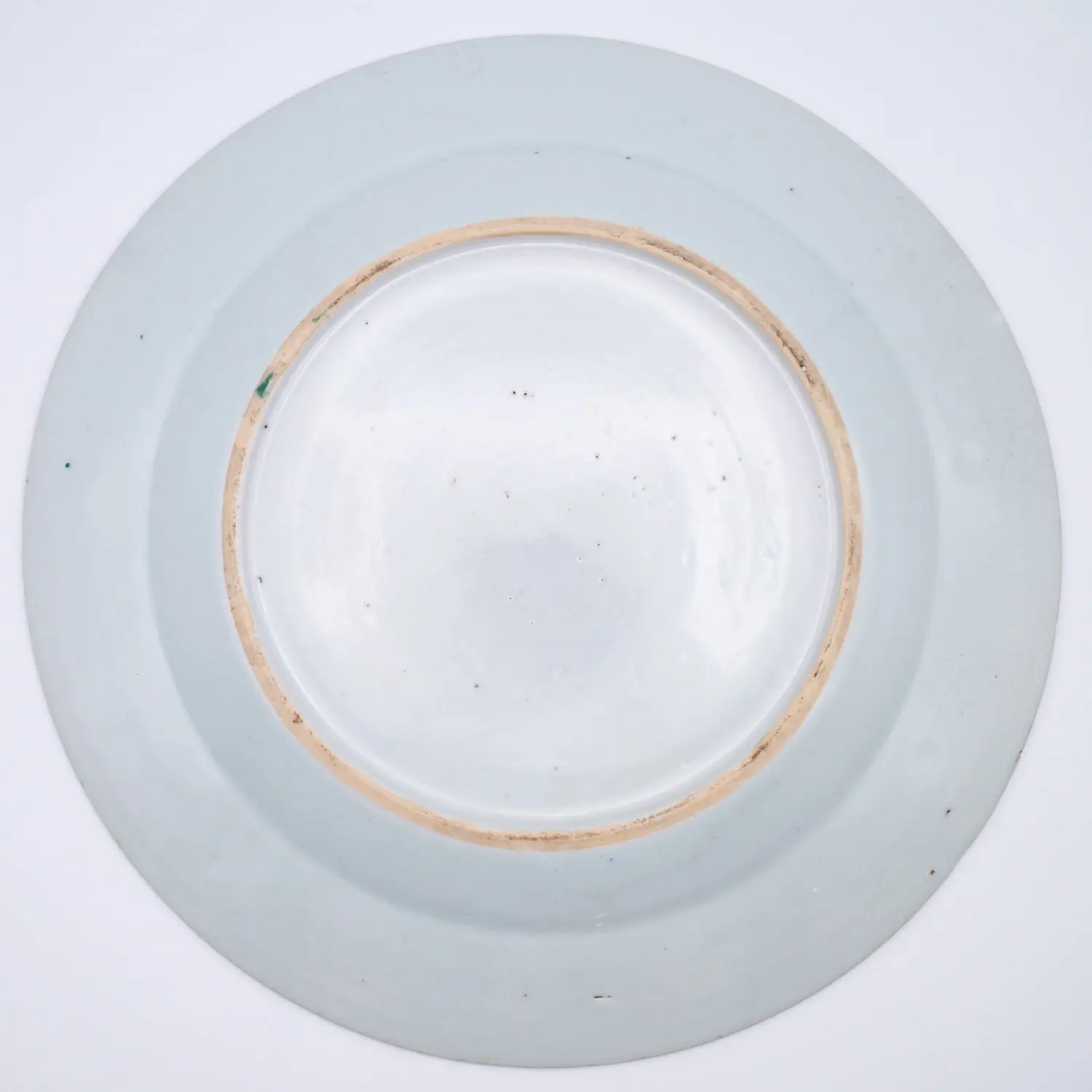 Antique Chinese Famille Rose Export Porcelain Plate. 18th Century, Qianlong Period
