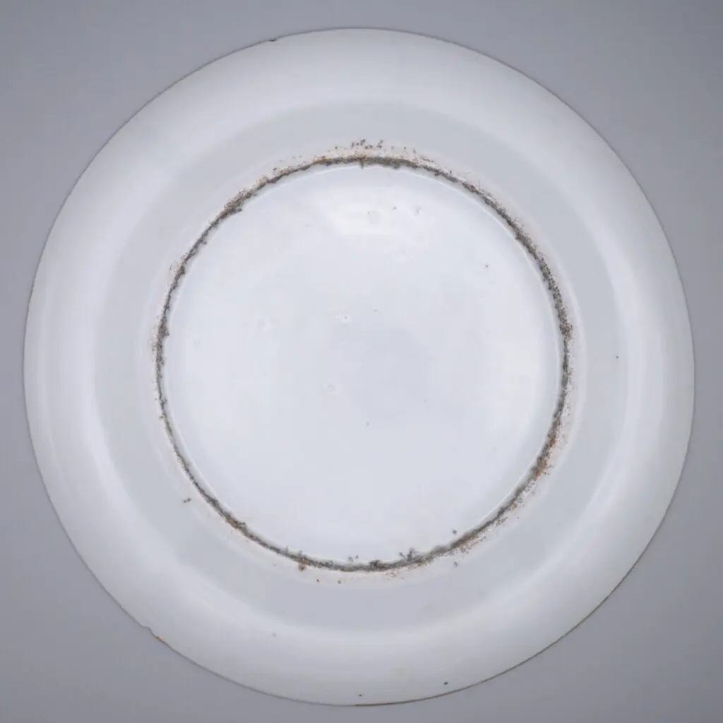 Rose mandarin pattern Canton famille rose dish, second half of the 19th century.