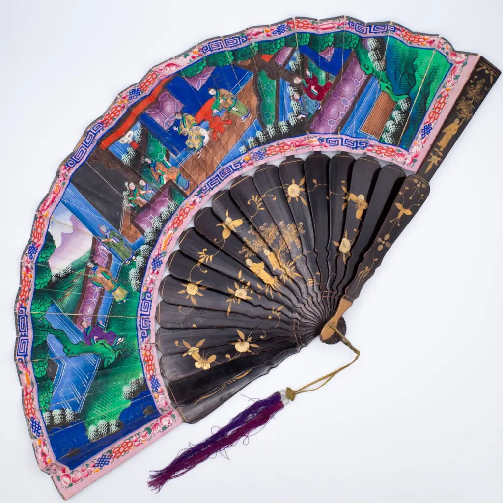 Fine Chinese Antique 19th C Qing Gilt Lacquered Hand Painted Canton Export Fan
