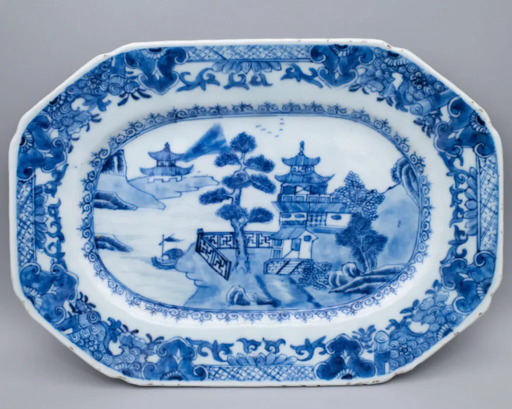 Chinese Antique 18th C Qianlong Blue White Export Porcelain Platter 25.5x17.5cm