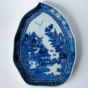 Fine Chinese Antique 18thC Qianlong Blue White Export Porcelain Leaf Shaped Dish