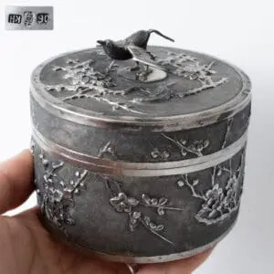 Fine Chinese Antique Export Silver Box Artisan Zhuo Retailed by Kwan Hing 196.6g