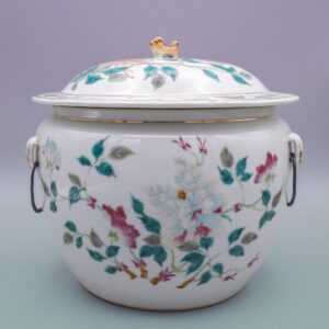 Antique Chinese Famille Rose Porcelain Kamcheng Pot With Floral Decoration