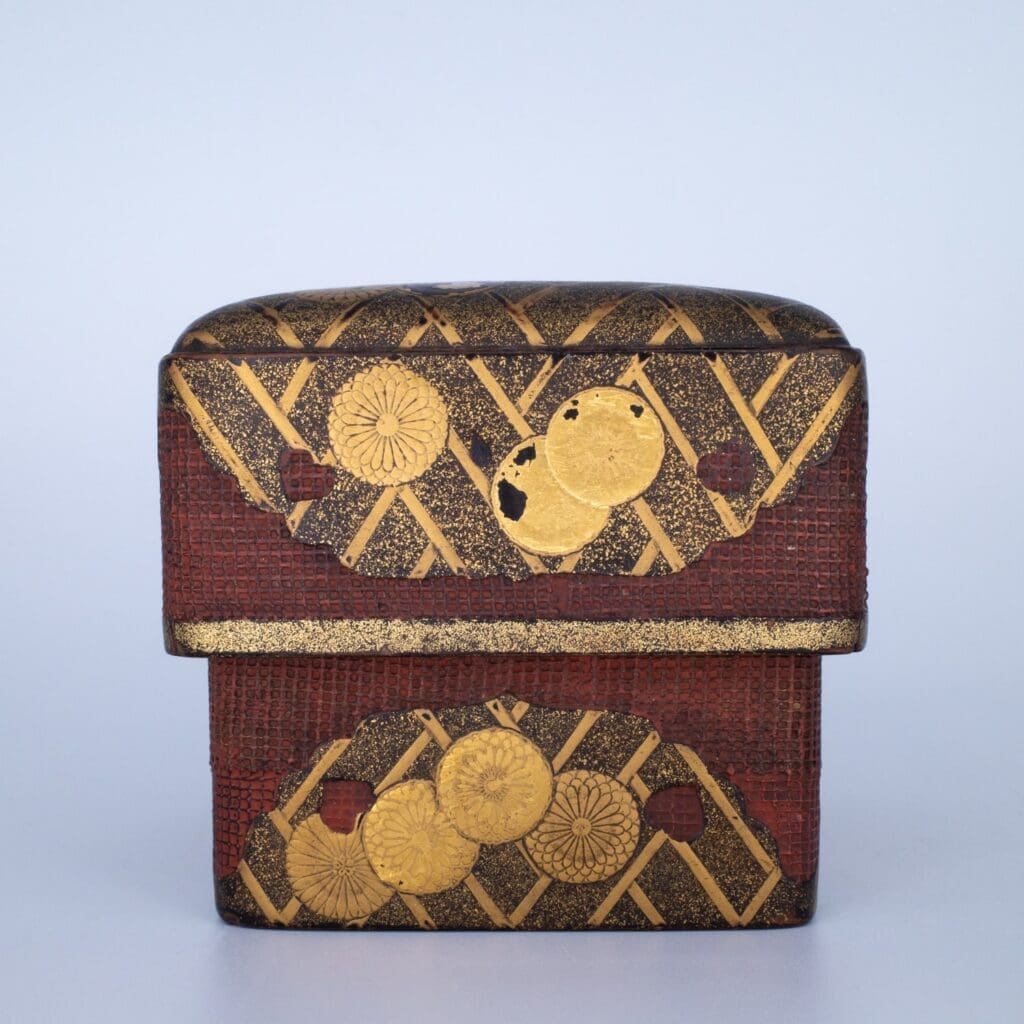 Fine Antique Japanese Gilt Lacquered Kobako Incense Box. Edo Period