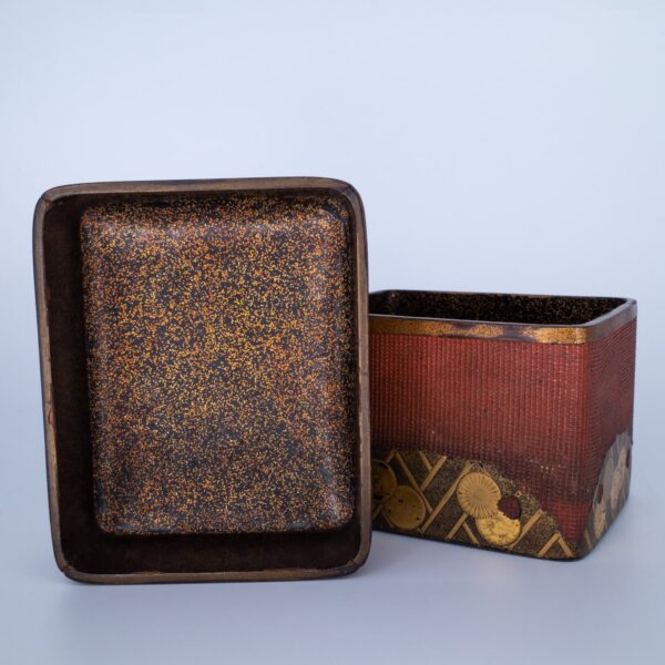 Fine Antique Japanese Gilt Lacquered Kobako Incense Box. Edo Period