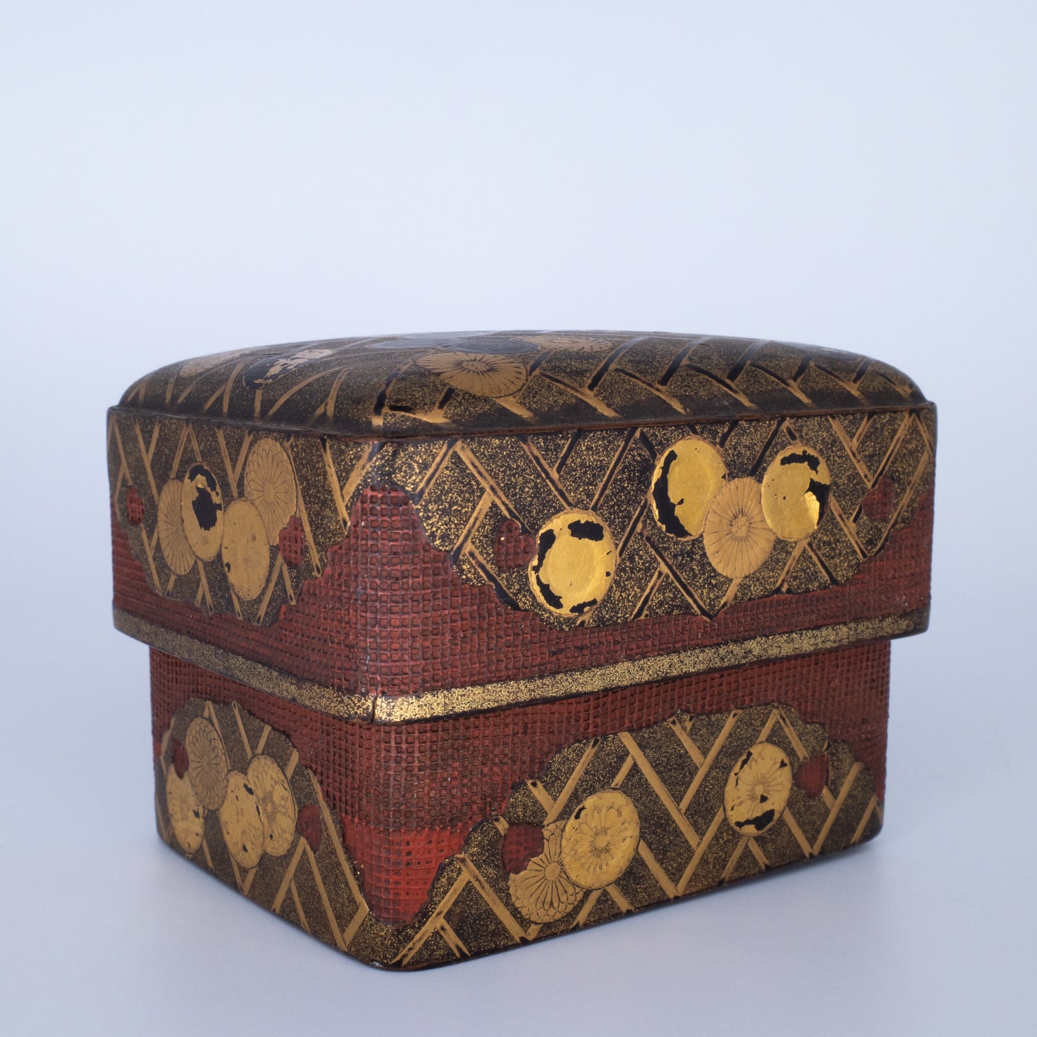 Fine Antique Japanese Gilt Lacquered Kobako Incense Box. Edo Period