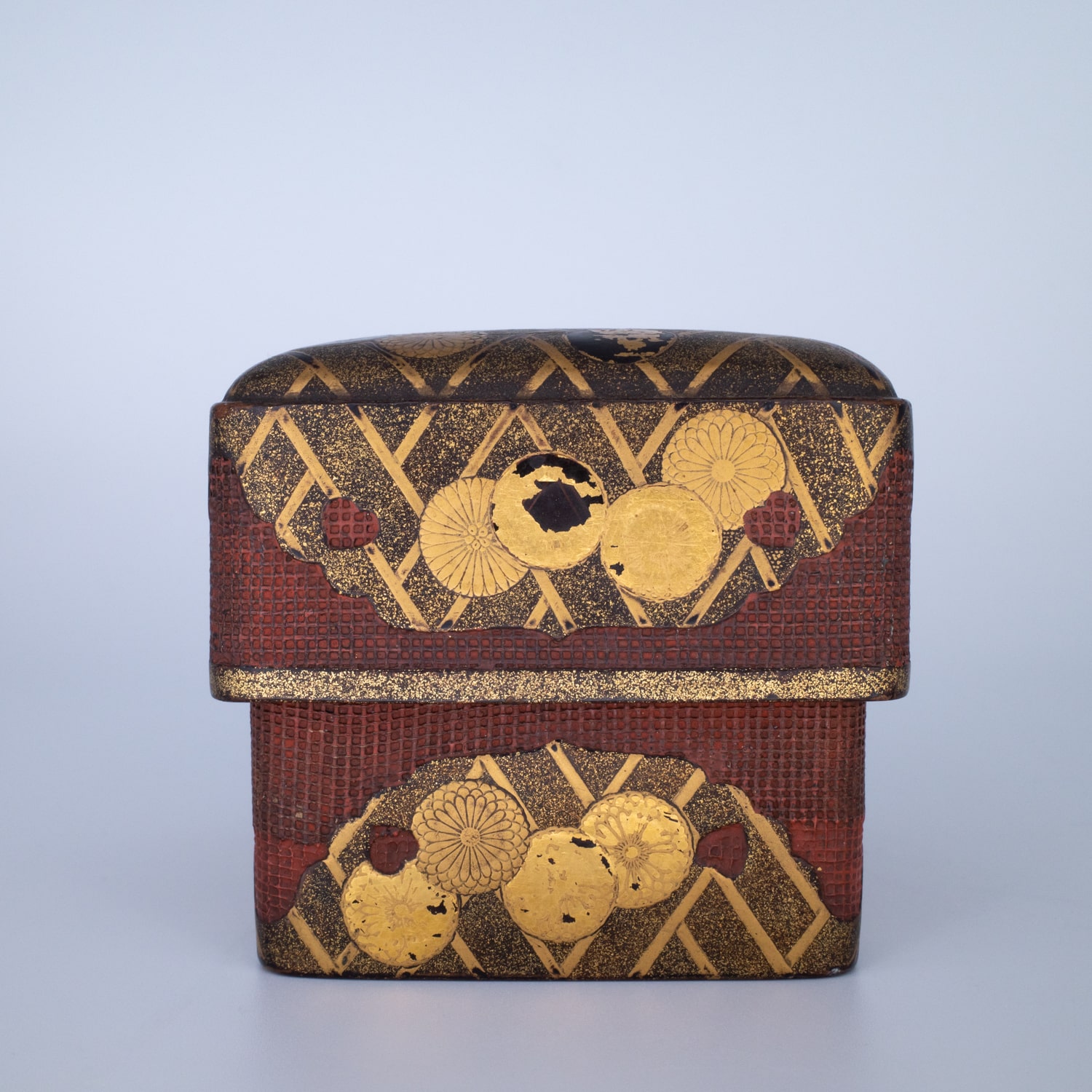 Fine Antique Japanese Gilt Lacquered Kobako Incense Box. Edo Period