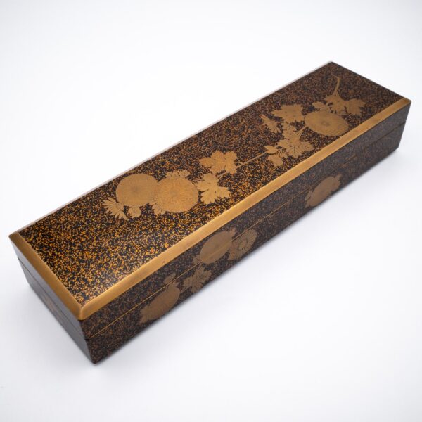 Fine Antique Japanese Nashiji Lacquer Box With Maki-e Decoration. Early 20th century