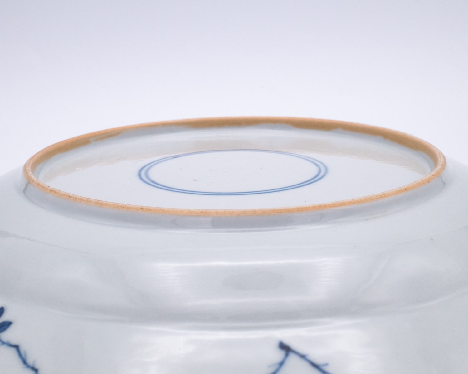 Antique Chinese Blue and White Porcelain Dish With Figures. Kangxi Period, 18th Century