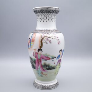 Fine Chinese Famille Rose Porcelain Vase With a Poem. Early PRoC