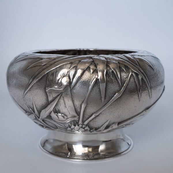 Antique Chinese Export Silver Bowl by Hung Chong & Co. Artisan Qi Chang 其昌