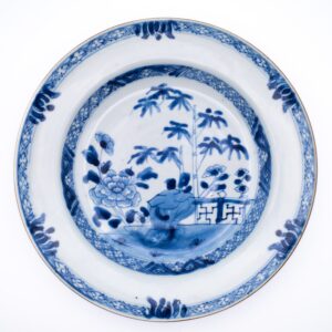 Antique Chinese 18th Century Blue and White Export Porcelain Dish. Qing Dynasty