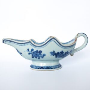 Antique Chinese Blue and White Export Porcelain Gravy or Sauce Boat. 18th century