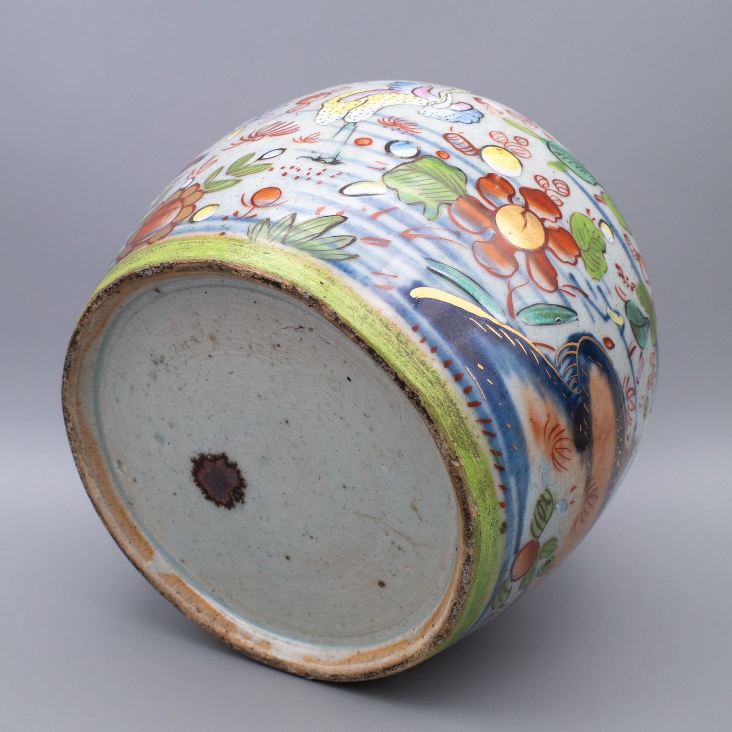 Antique Chinese Clobbered Blue and White Porcelain Jar. Qing Dynasty, 19th Century