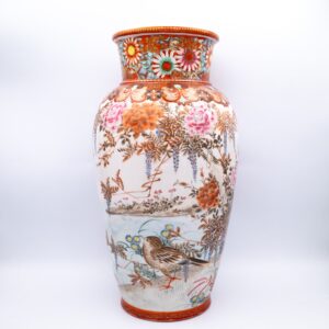 Antique Japanese Watano Kutani Porcelain Vase by Nishimura Saichi. Meiji Period