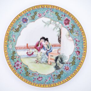 Fine Chinese Famille Rose Porcelain Plate. Early PRoC. Diameter 24.5 cm
