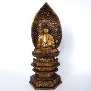 Fine Japanese Gilt Lacquered Altar Statue of Buddha Amida Nyorai