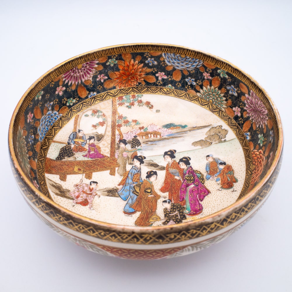 Fine Antique Japanese Satsuma Pottery Bowl Meiji Taisho Period Marked Kusube 楠部