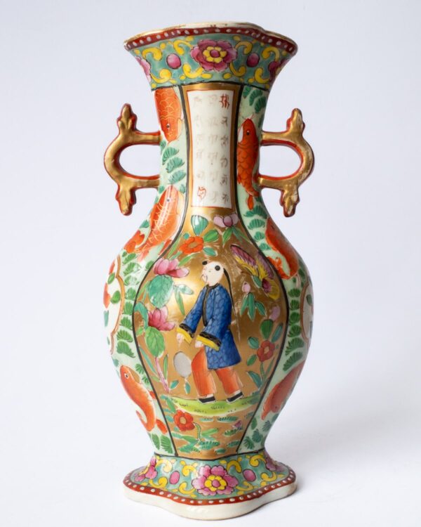 Antique Miles Mason Ironstone Chinoiserie Vase. Early 19th Century
