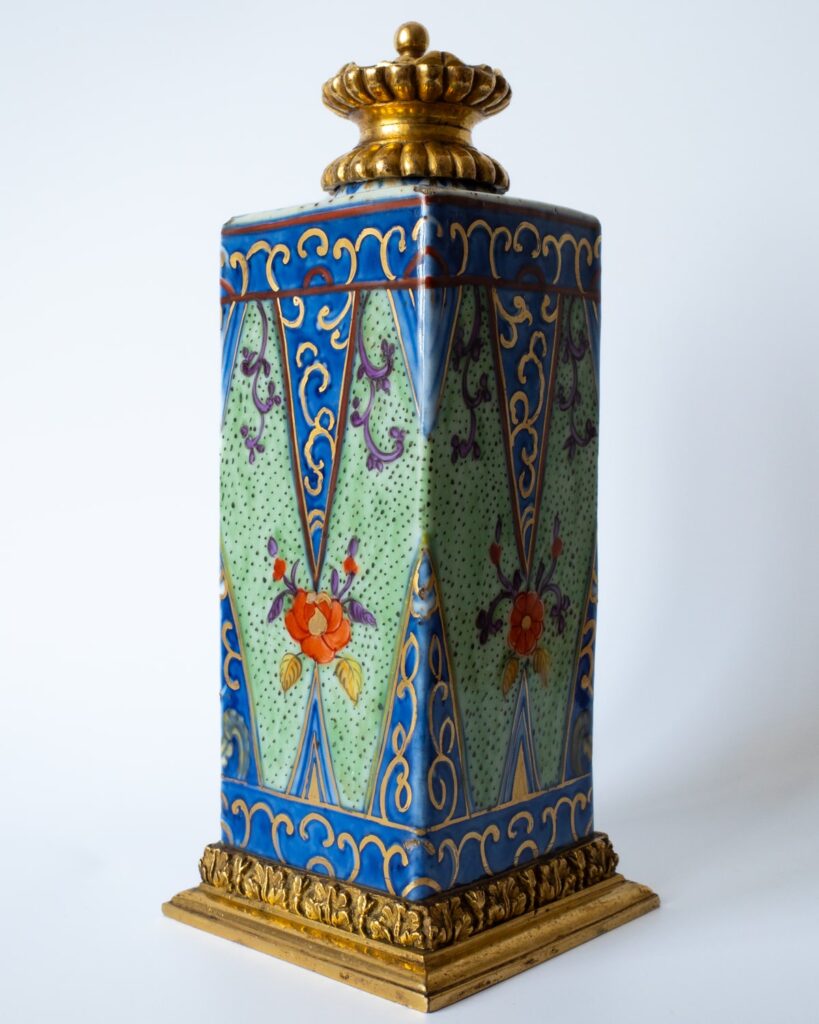 Chinese Antique Clobbered Blue White Porcelain Bottle With Ormolu Mounts. 18th-19th Century