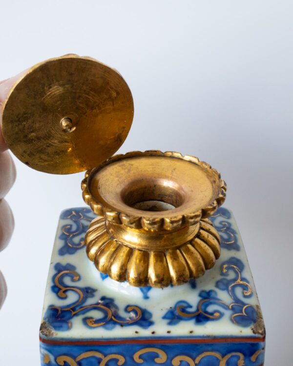 Chinese Antique Clobbered Blue White Porcelain Bottle With Ormolu Mounts. 18th-19th Century
